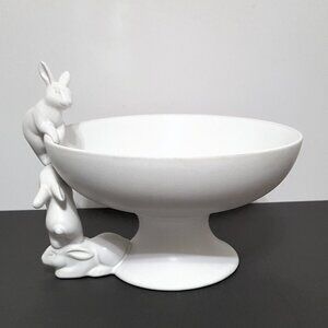 NEW RARE Pottery Barn Large Rustic Bunny Bowl NIB